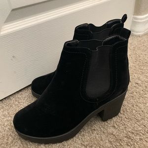 Women’s black booties